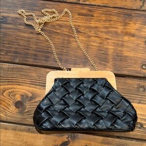 Urban Expressions Matilda Crossbody purse. Like new.